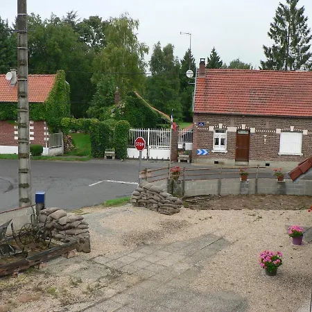 Des Chemins De Memoire 7 Rue D'en Carrefour Vakantiehuis Boussicourt